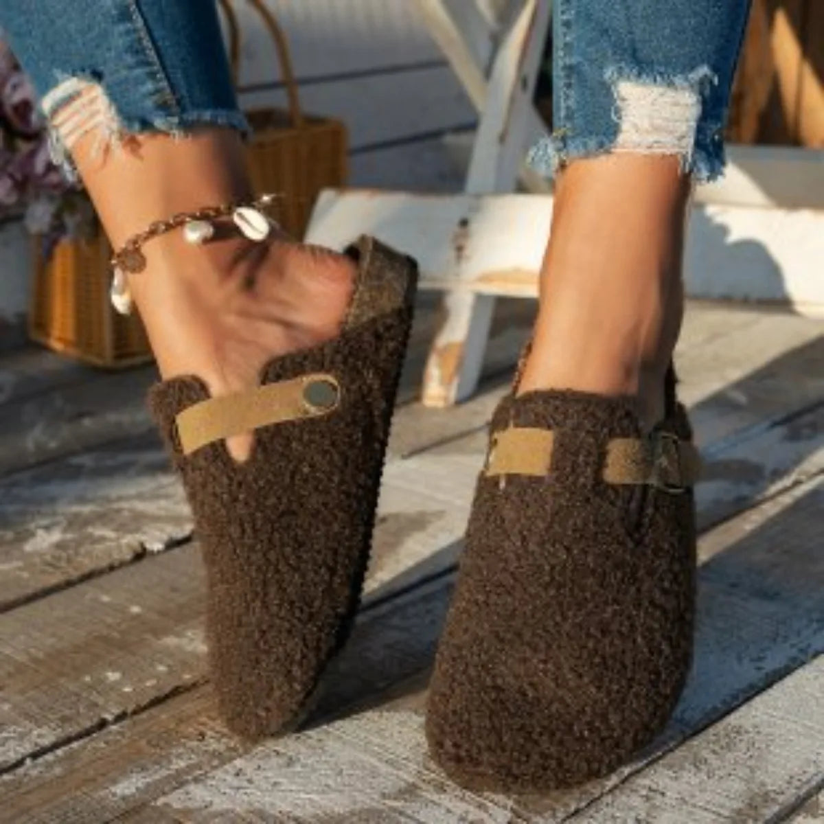 Émilie – Chaussons à enfiler avec boucle femme