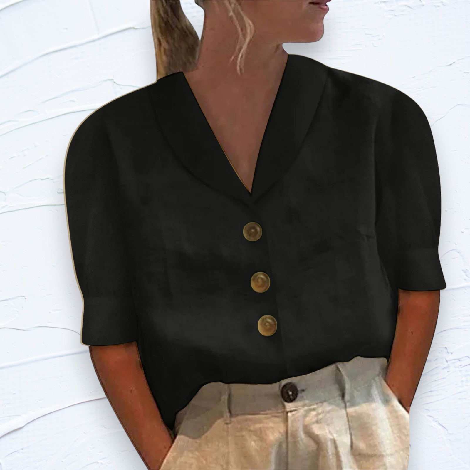 Blouse en coton et lin à col cache-cœur – élégance sobre et confort estival