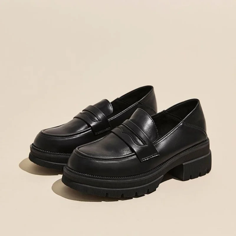 Mocassins femme à bride, plateforme crantée et talon bloc 2