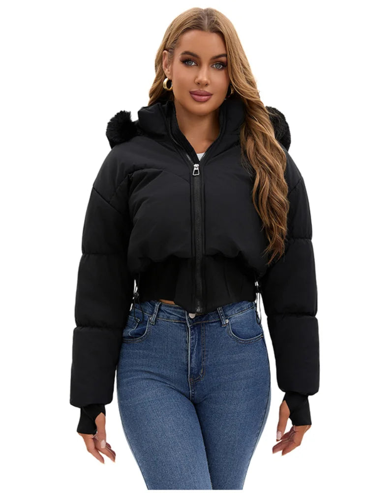 Maëlle – Veste femme hiver courte avec capuche et col en fausse fourrure