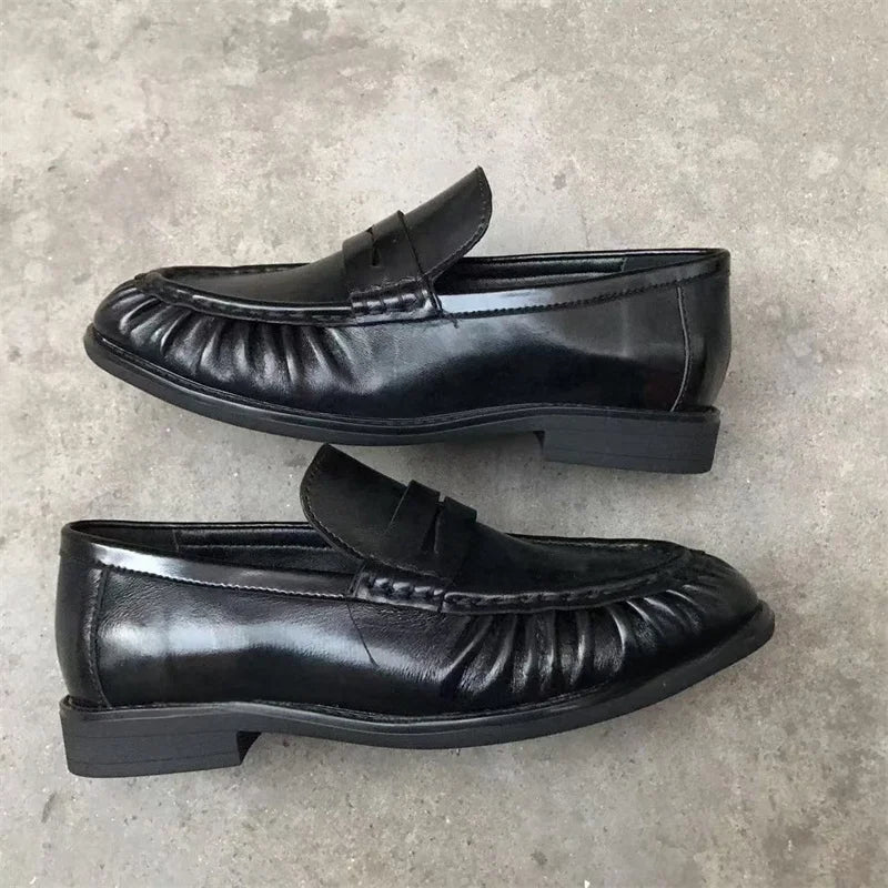 Mocassins femme à bride effet daim et bout plissé 4