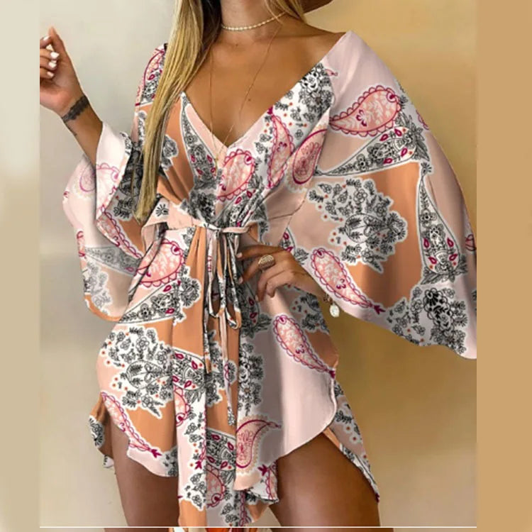Émilie – Robe courte bohème fleurie à ruches