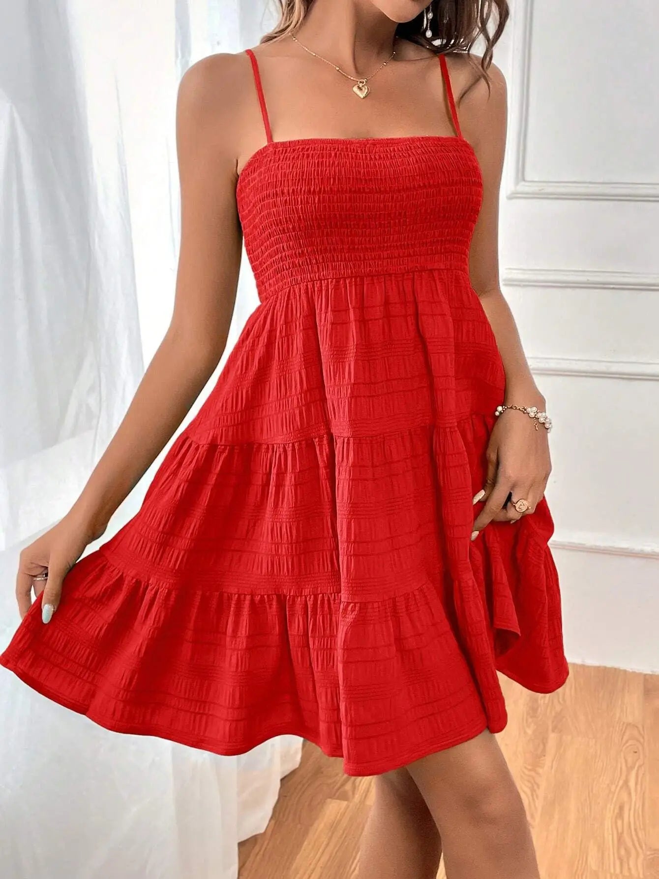 Anaïs – Robe bustier courte à volants et fines bretelles