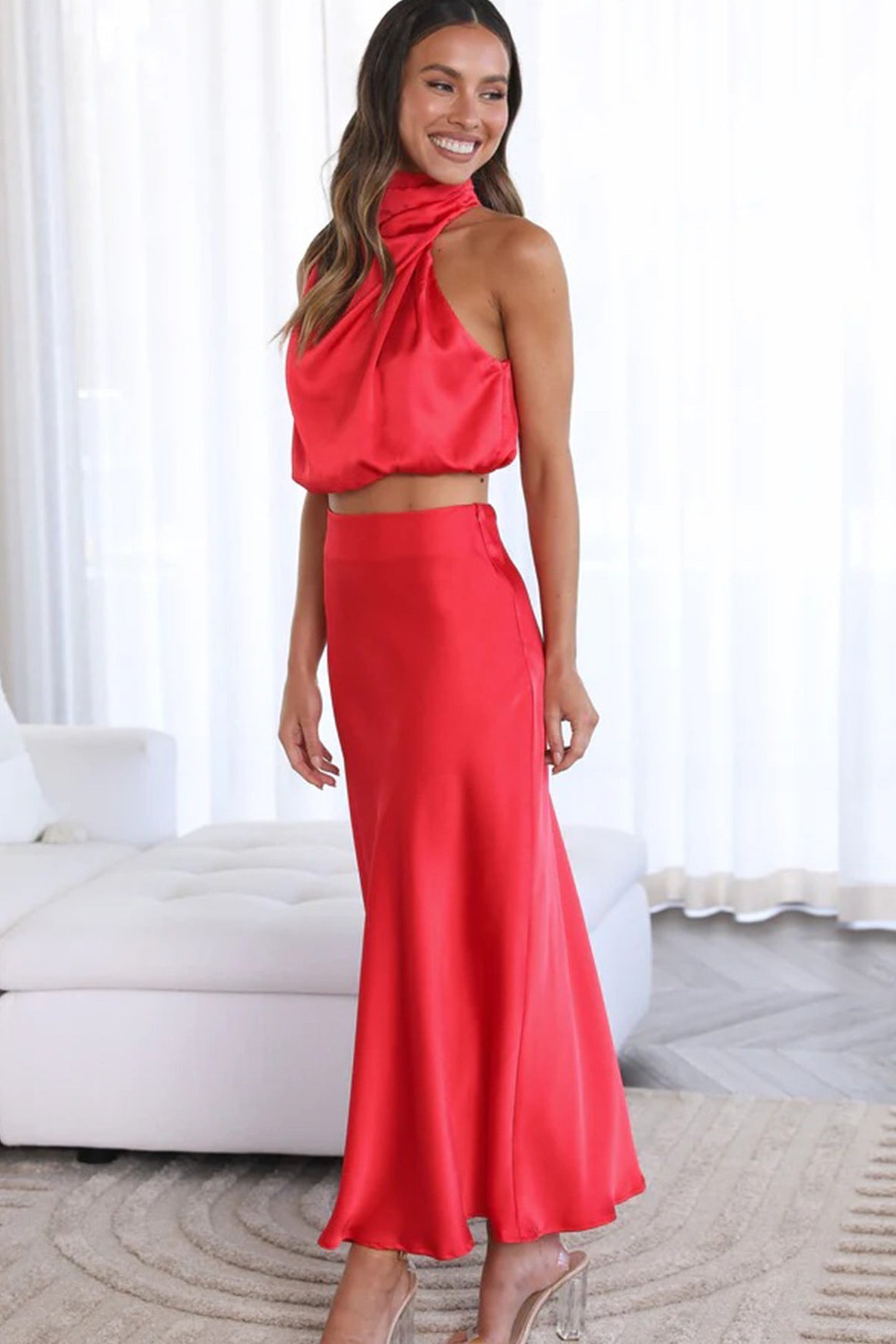 Clarisse – Ensemble Satiné Élégant avec Crop Top et Jupe Midi