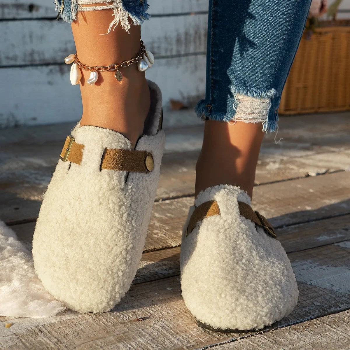 Émilie – Chaussons à enfiler avec boucle femme