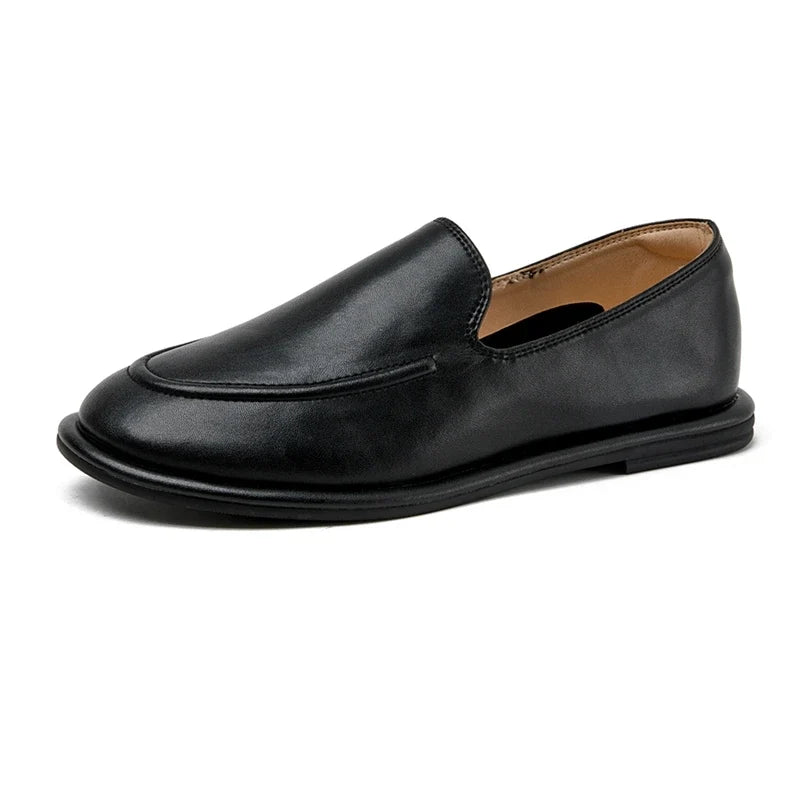 Mocassins femme minimalistes à bout rond en similicuir mat 2