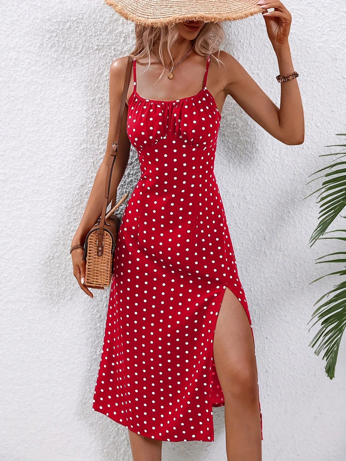 Océane – Robe de plage bohème fleurie à fines bretelles