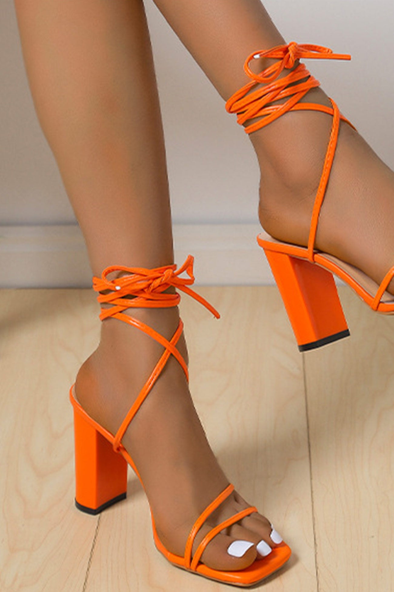 Véra – Sandales à Talons Épais avec Brides Multiples