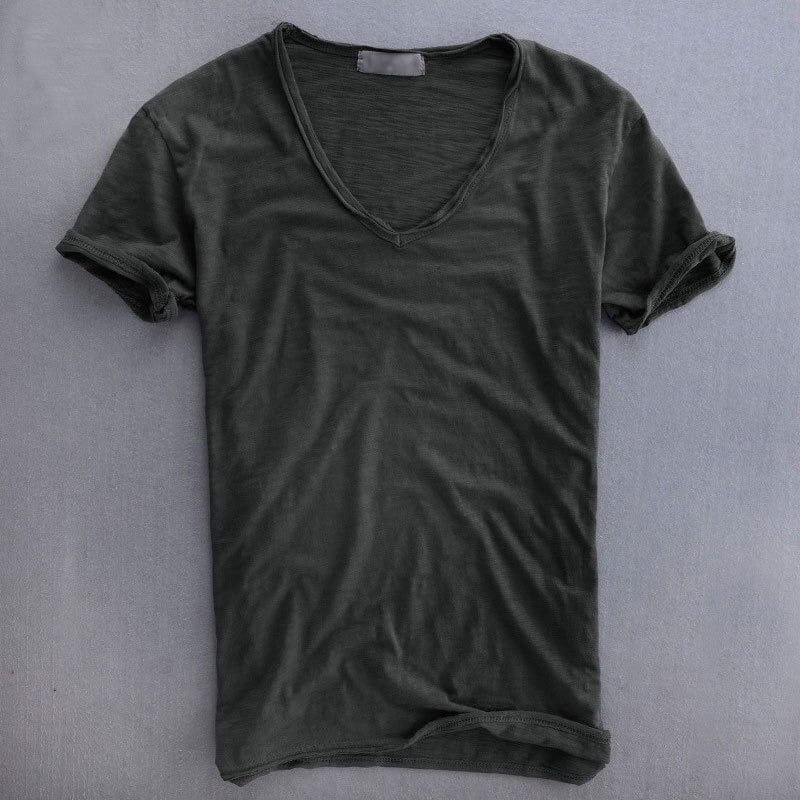 T-shirt col V homme coupe slim léger pour l'été