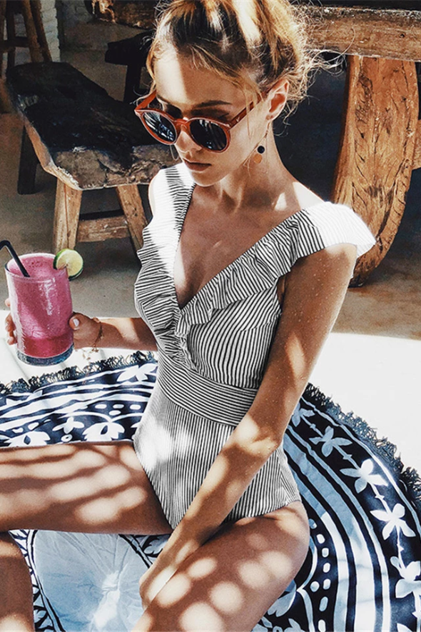 Maillot de bain une-pièce pour femme été à rayures style rétro avec décolleté en V et volants