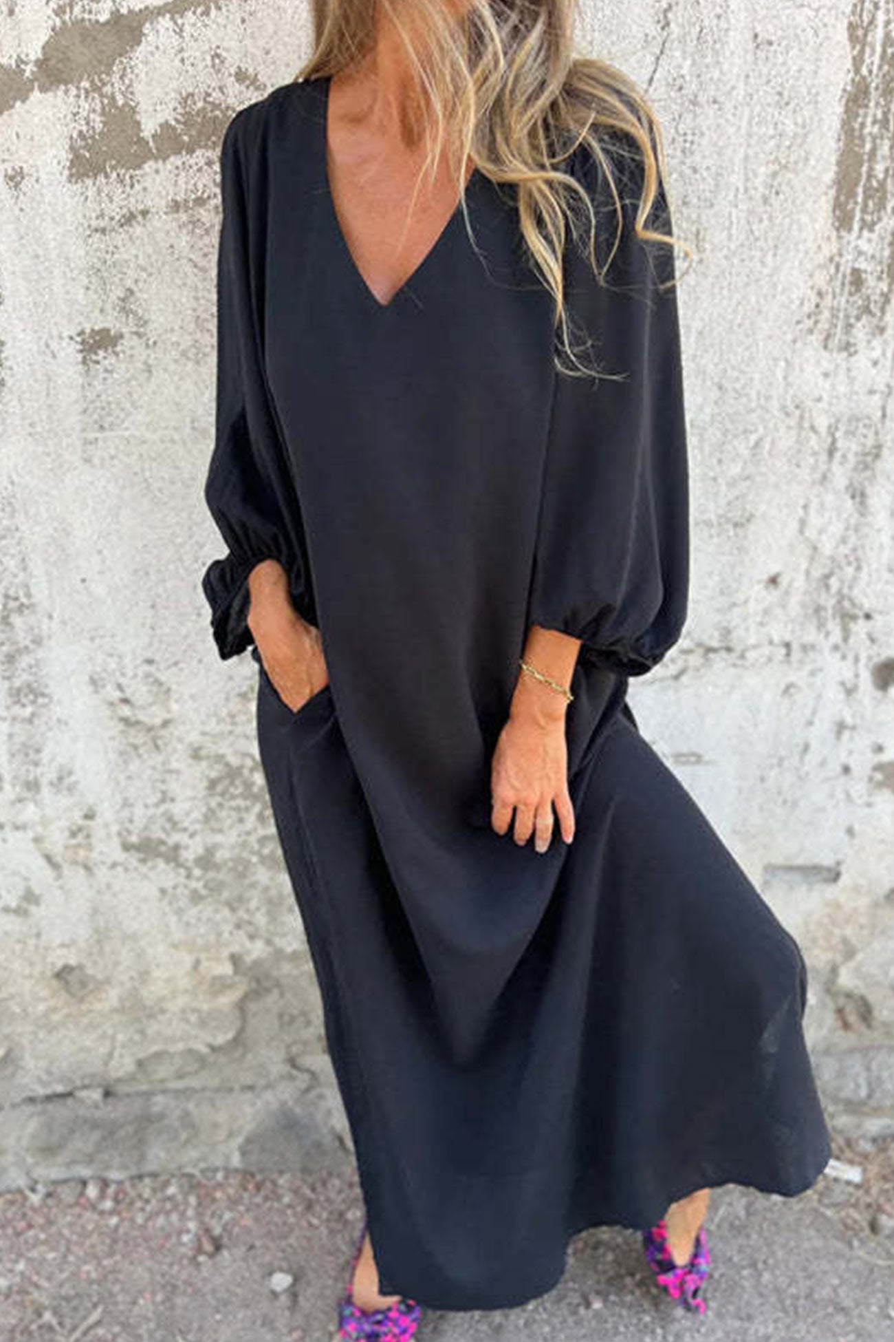 Elena – Robe Maxi à Col V et Manches Lanternes