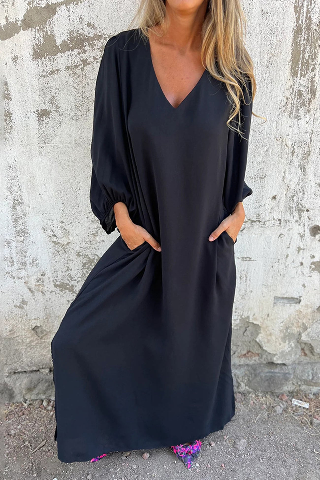 Elena – Robe Maxi à Col V et Manches Lanternes