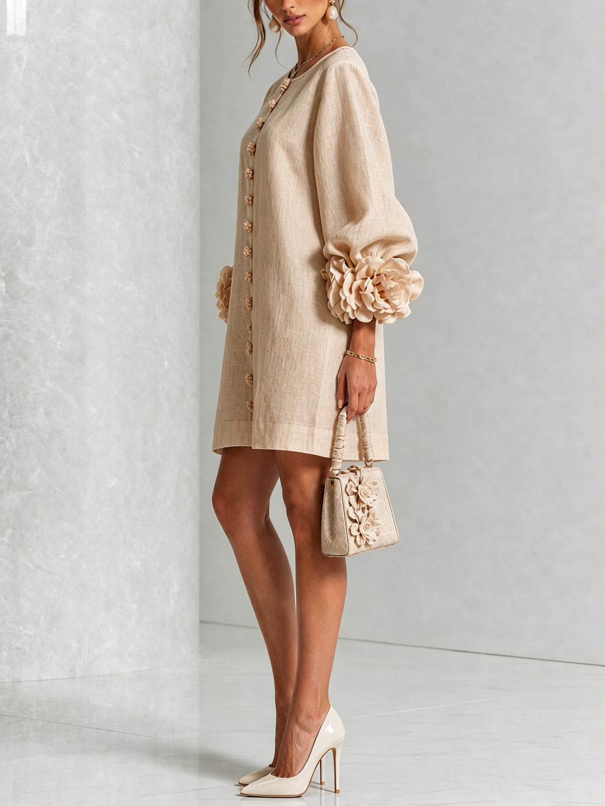 Robe élégante trapèze courte boutonnée à manches bouffantes