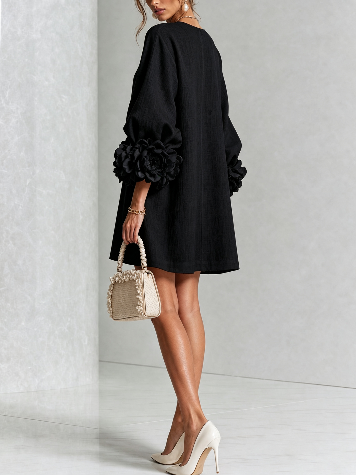 Robe élégante trapèze courte boutonnée à manches bouffantes