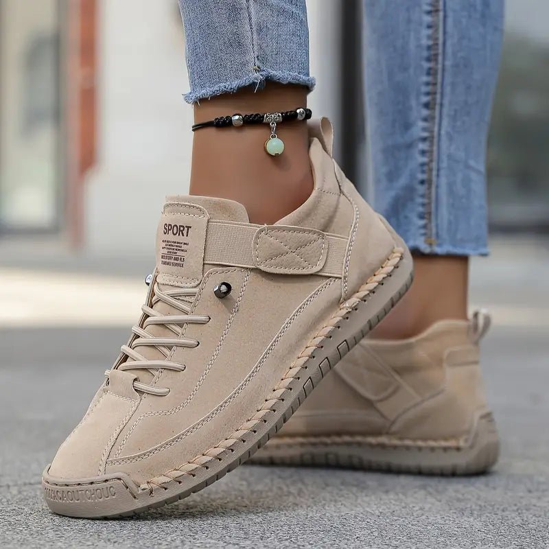 Baskets femme en cuir à enfiler élastique, bout large et semelle EVA 1
