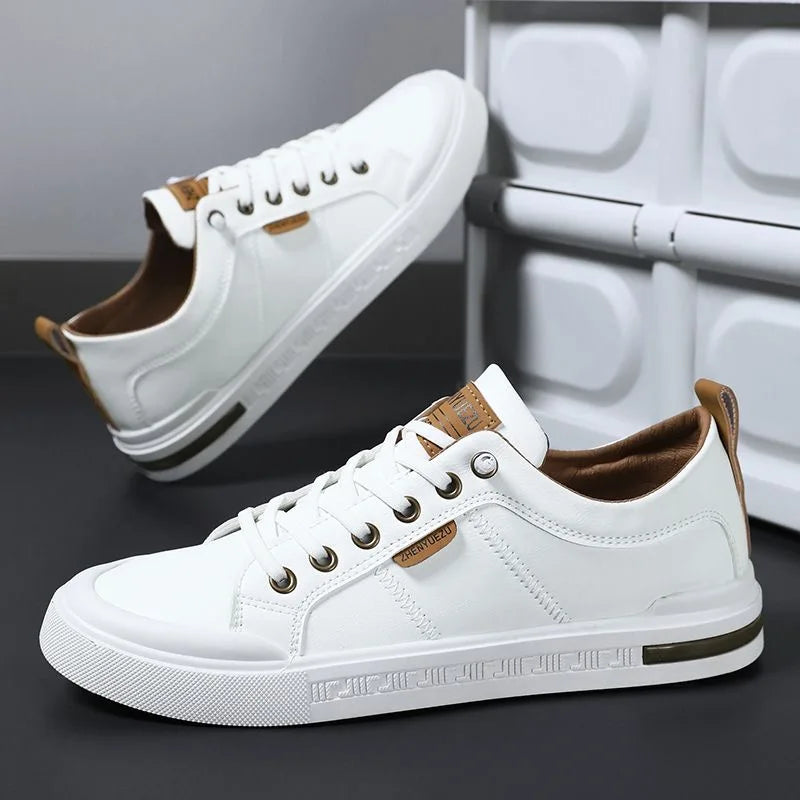Baskets homme bicolores à lacets coupe basse 4