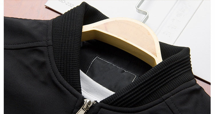 Bomber homme zippé à bords-côtes élastiques et zips décoratifs 10