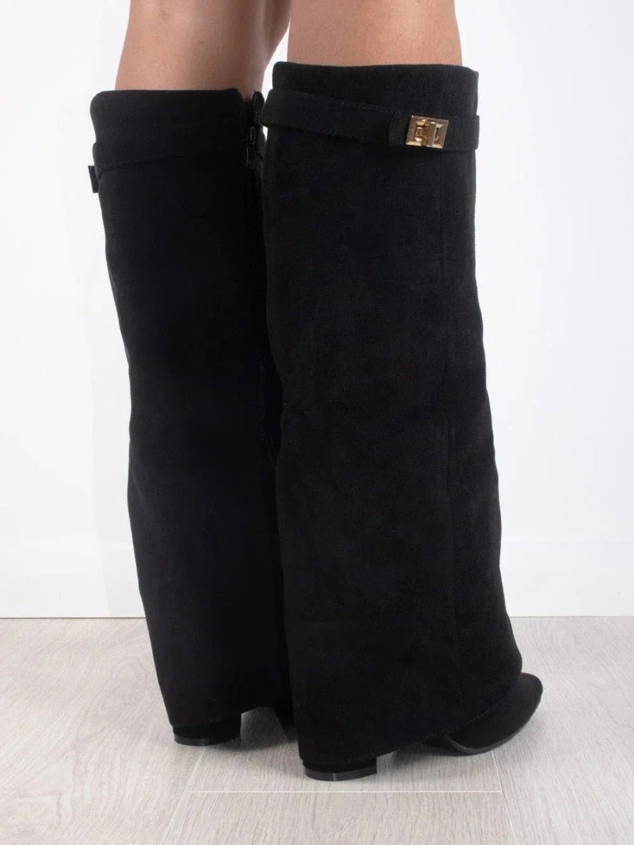 Bottes hautes femme en daim à détails dorés et silhouette affinée 8