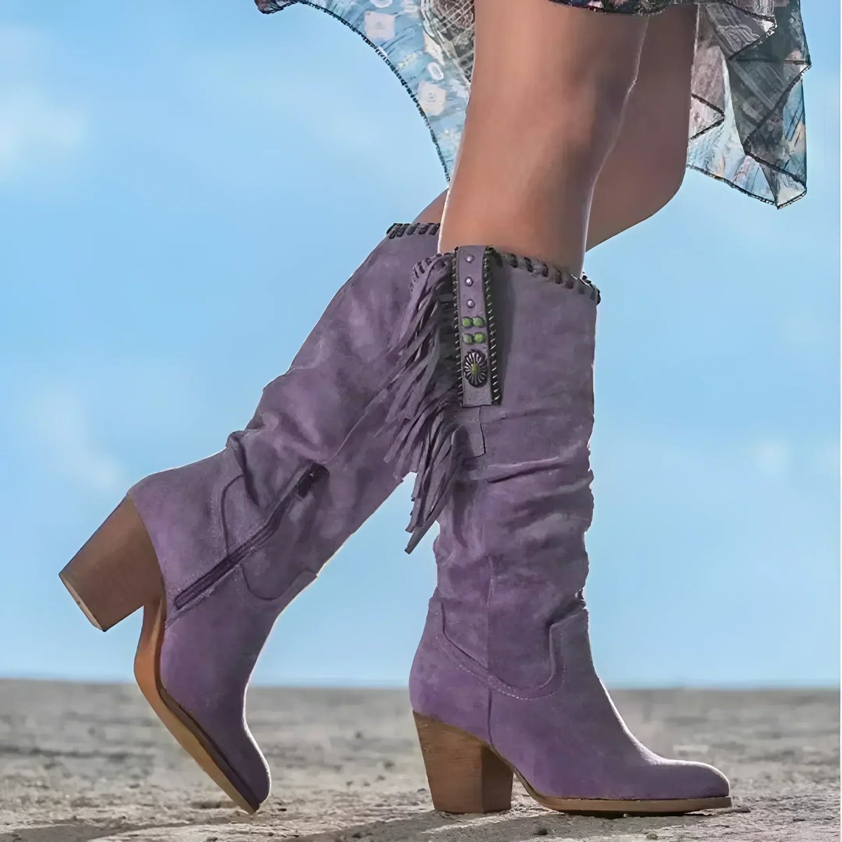 Bottes santiags hautes à franges et détails concho 2