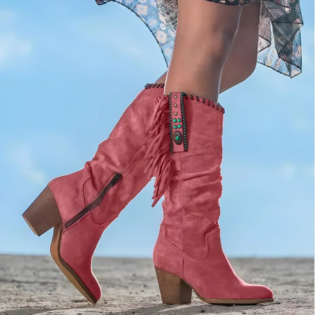 Bottes santiags hautes à franges et détails concho 4