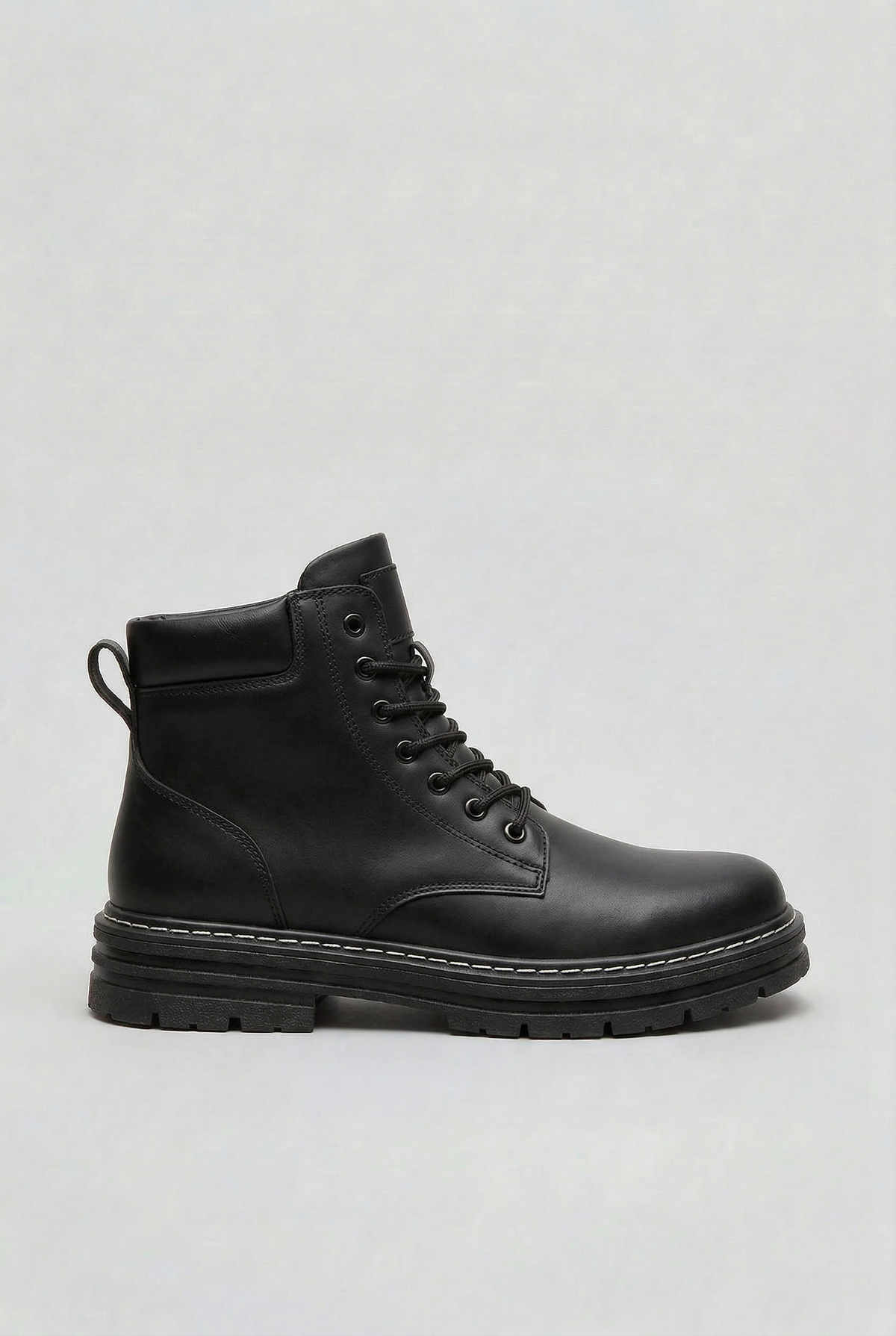 Bottines à lacets homme montantes à semelle crantée aspect nubuck 6