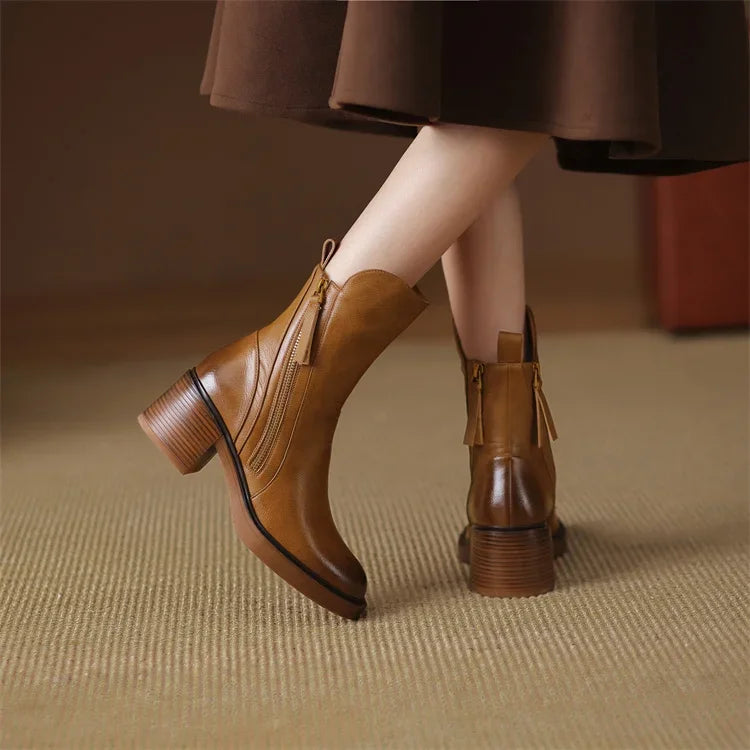 Bottines femme à talon carré et fermeture éclair avant 10