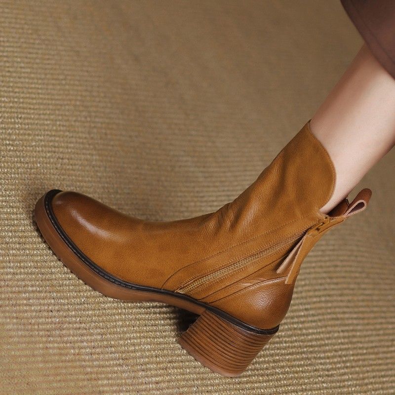 Bottines femme à talon carré et fermeture éclair avant 11