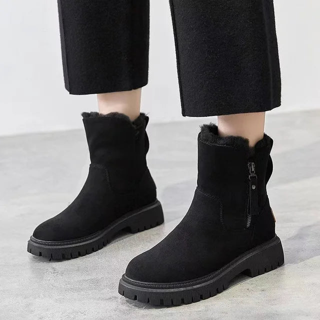 Bottines fourrées femme à zip latéral et semelle antidérapante 1