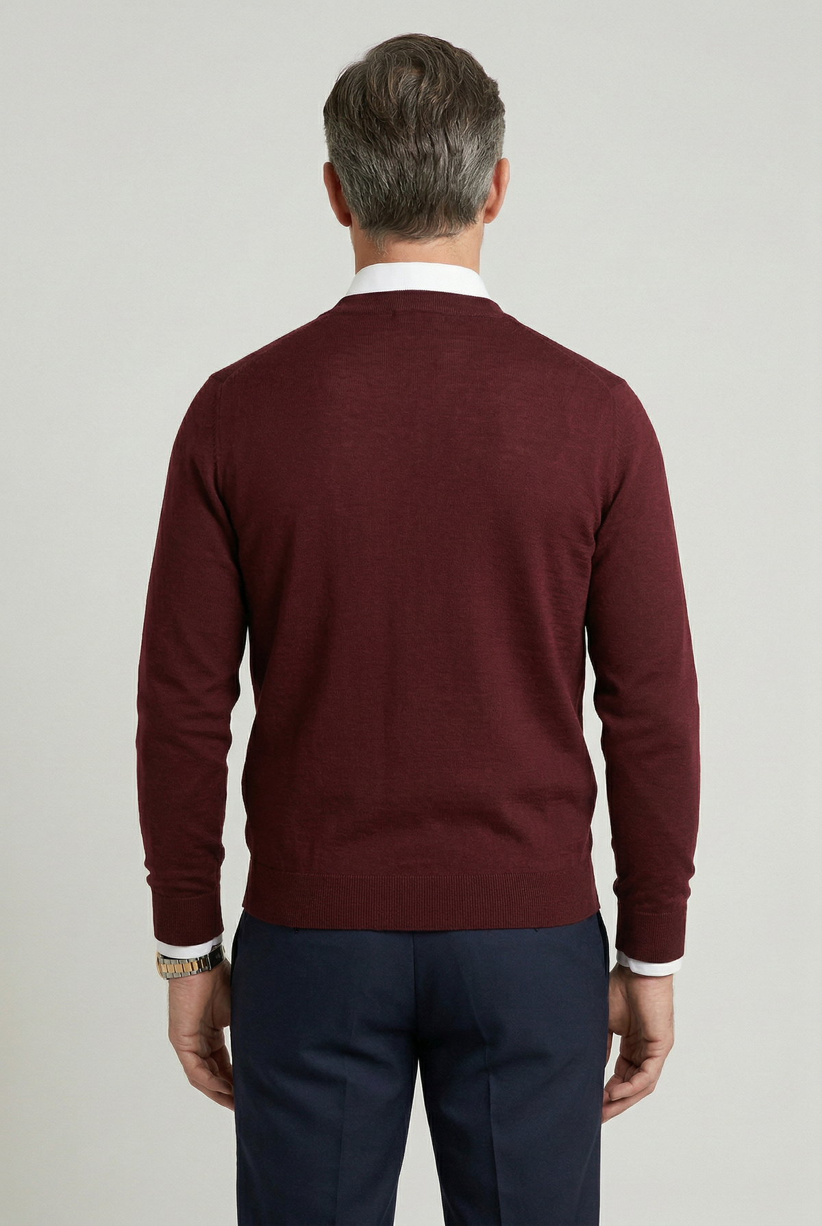 Cardigan homme à col en V boutonné en maille fine à manches longues 2