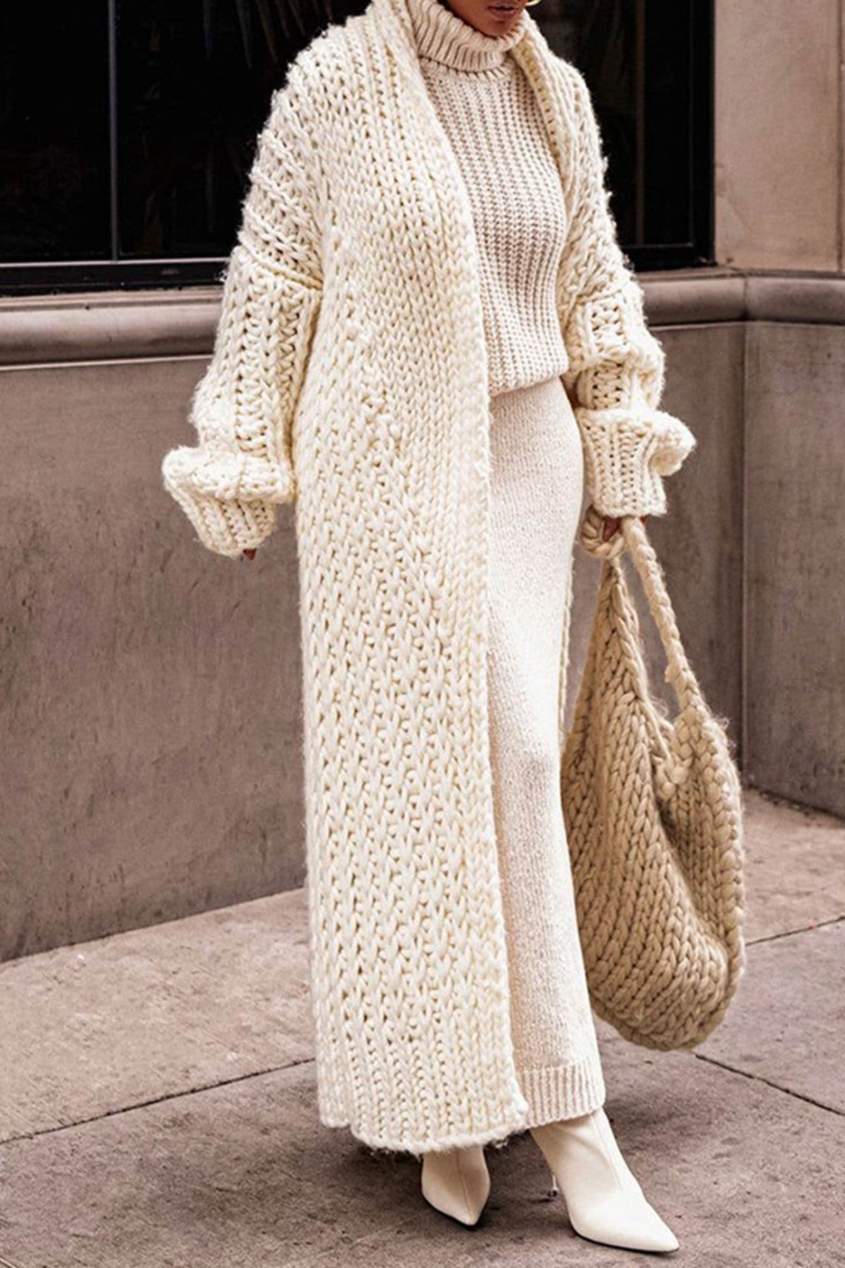 Cardigan long femme oversize en grosse maille ouvert devant 1