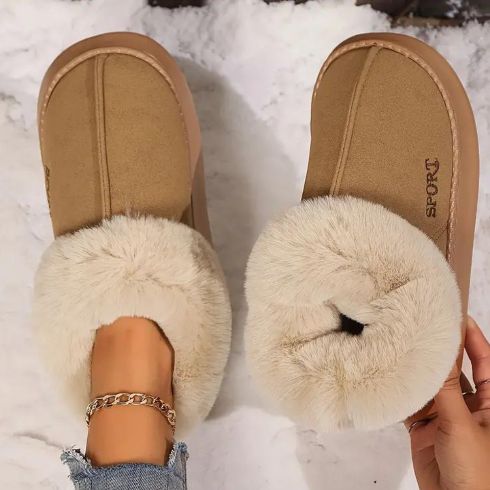 Chaussons d'hiver femme montants à col fourré et semelle plateforme 9