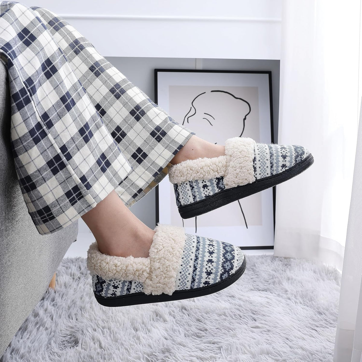 Chaussons d'hiver femme montants à motif jacquard et col fourré 11