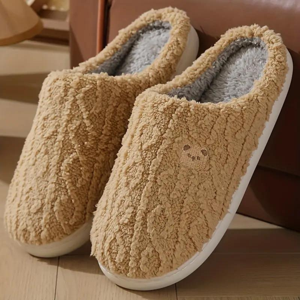 Chaussons femme en peluche moelleux 2