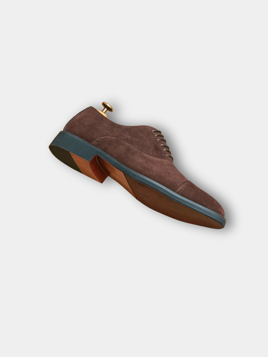 Chaussures richelieu homme en daim à lacets et semelle robuste 3