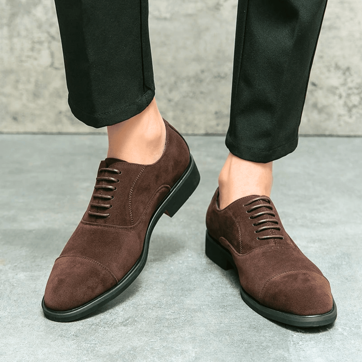 Chaussures richelieu homme en daim à lacets et semelle robuste 4