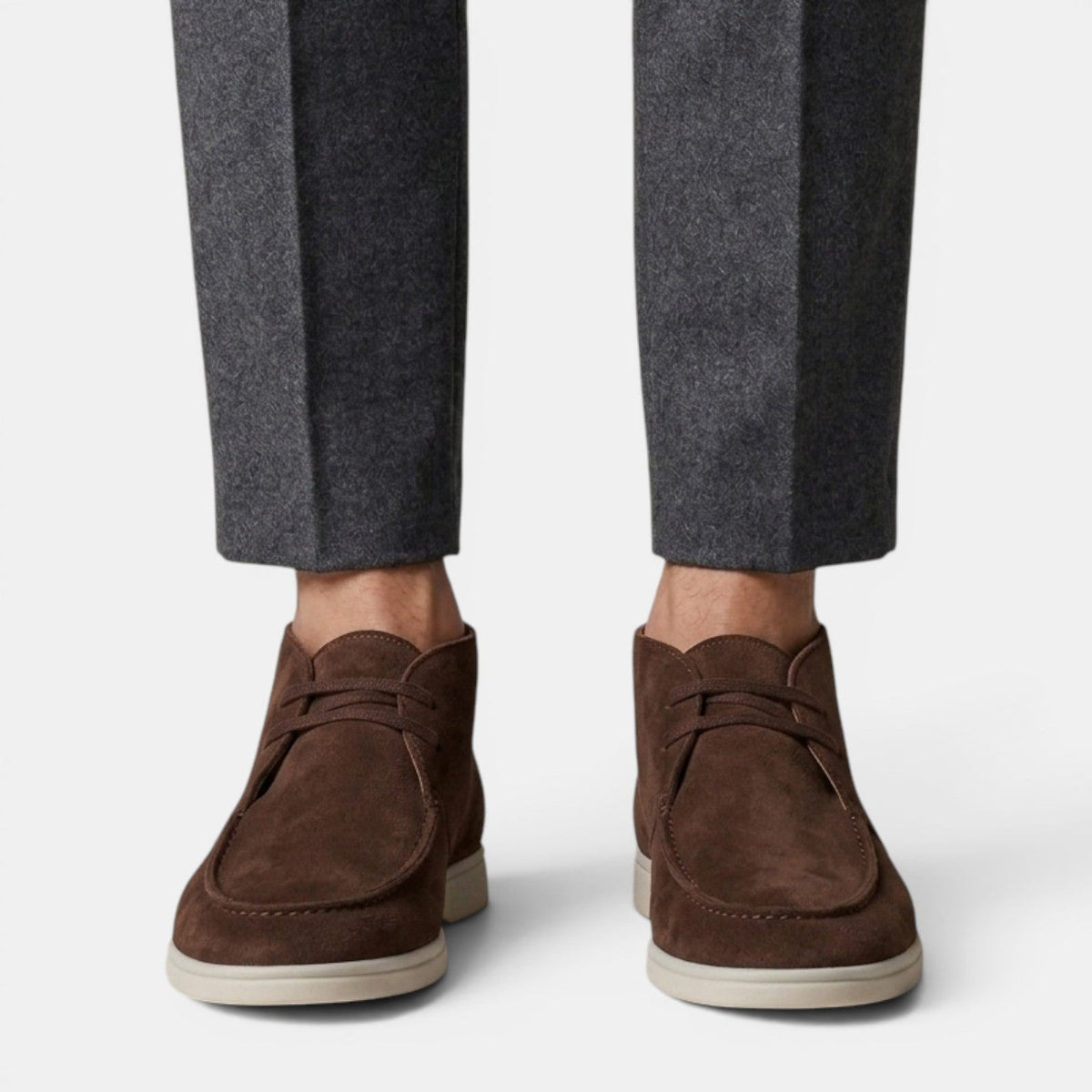 Chukka boots homme en daim à couture mocassin 3