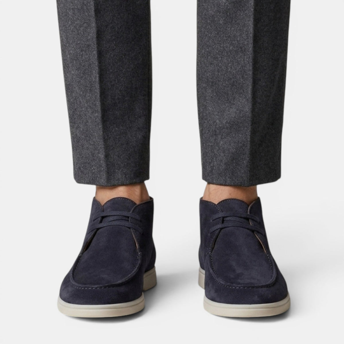 Chukka boots homme en daim à couture mocassin 7