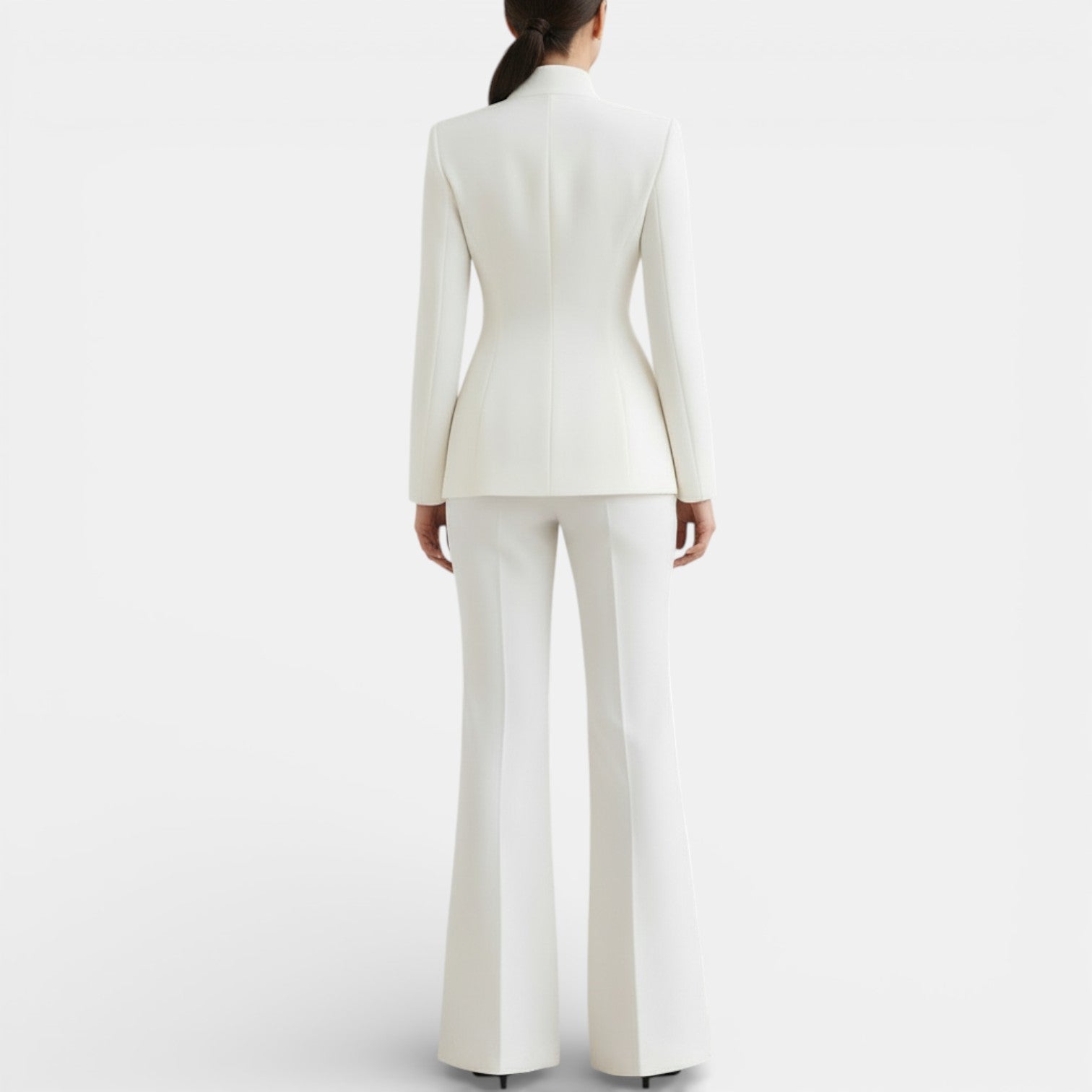 Éléonore – Tailleur femme veste cintrée et pantalon assorti