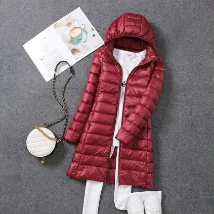 Doudoune femme longue à capuche légère brillante 4