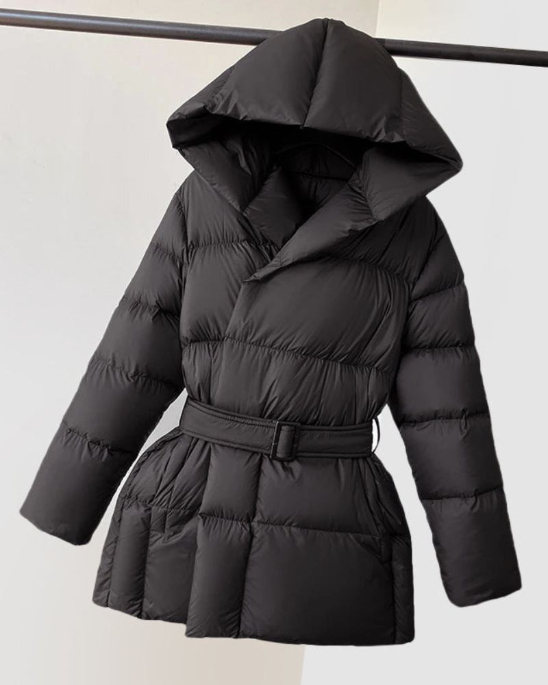 Doudoune femme mi-longue à capuche ceinturée matelassée 3