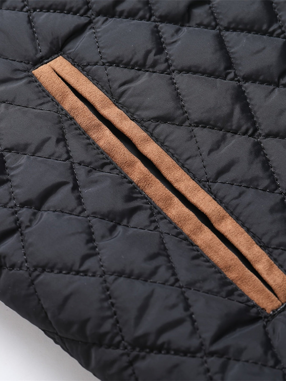 Doudoune homme matelassée courte à col montant et empiècements tricot 11