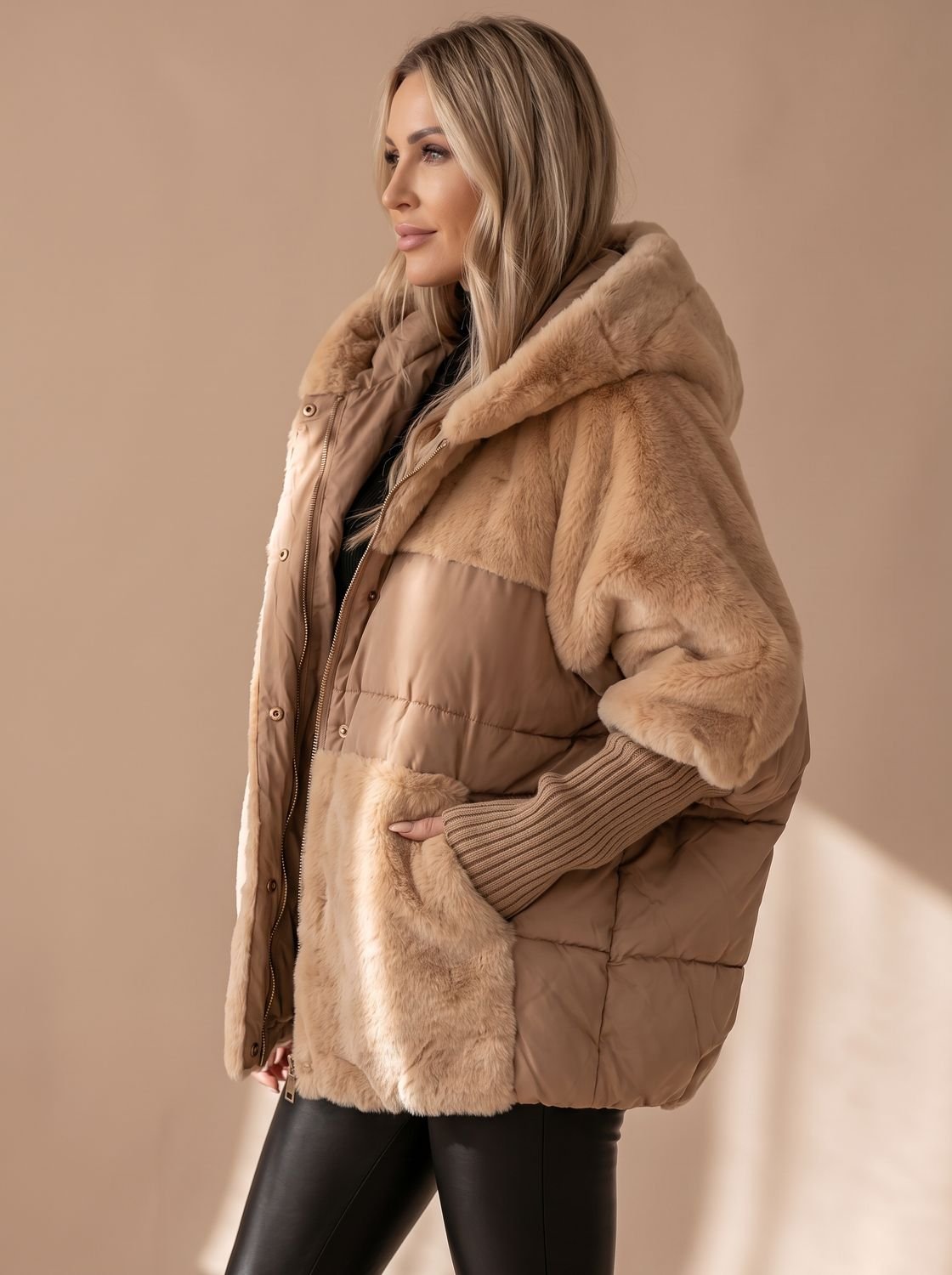 Doudoune oversize femme à capuche en fausse fourrure matelassée 7