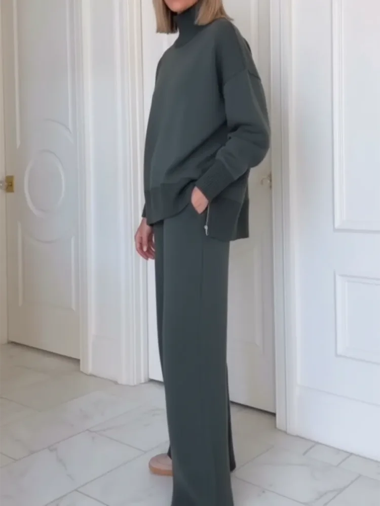 Ensemble femme deux pièces à col zippé et pantalon droit à poches 5