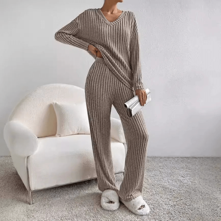 Ensemble femme deux pièces de détente à coupe ample et matière respirante 7