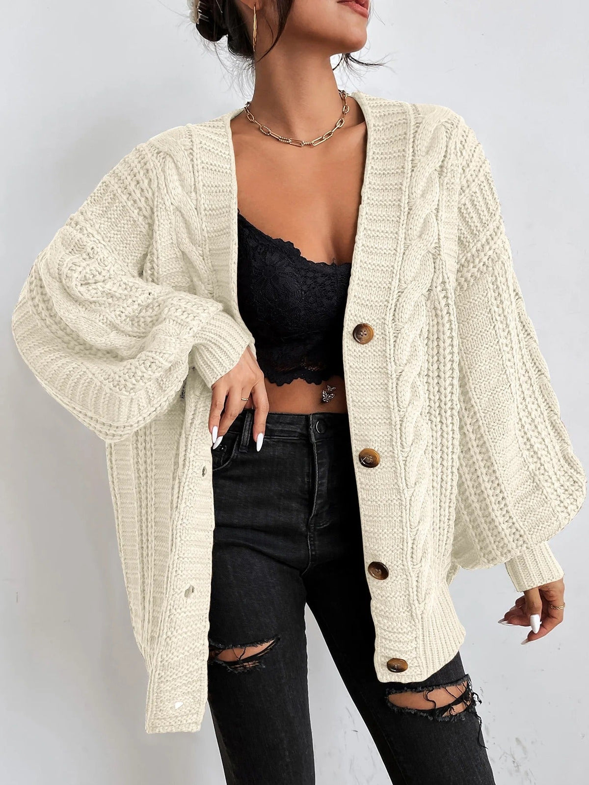Gilet en maille torsadée femme oversize boutonné col V 3