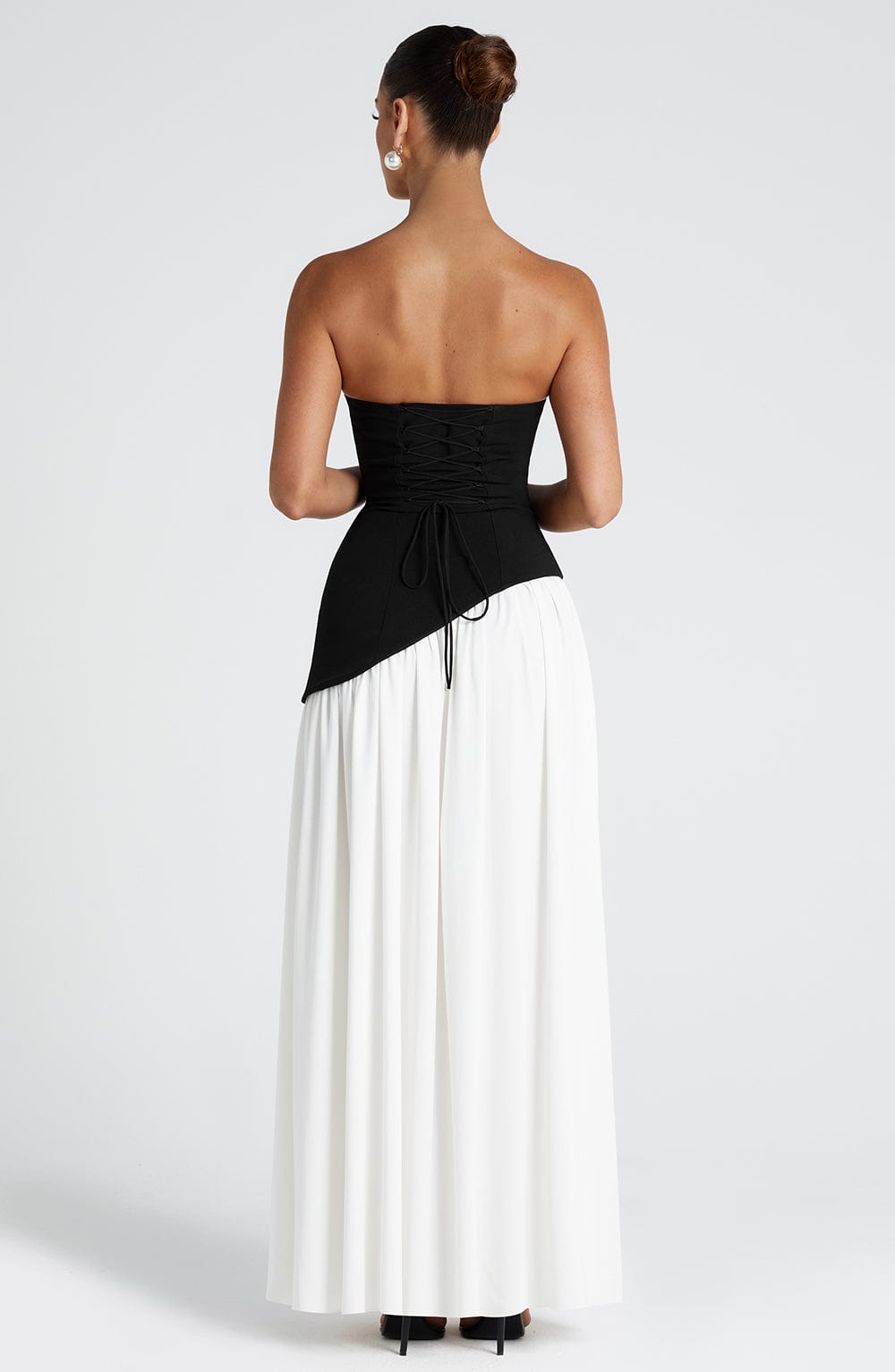 Sophie – Robe maxi bustier avec fente haute et taille asymétrique femme