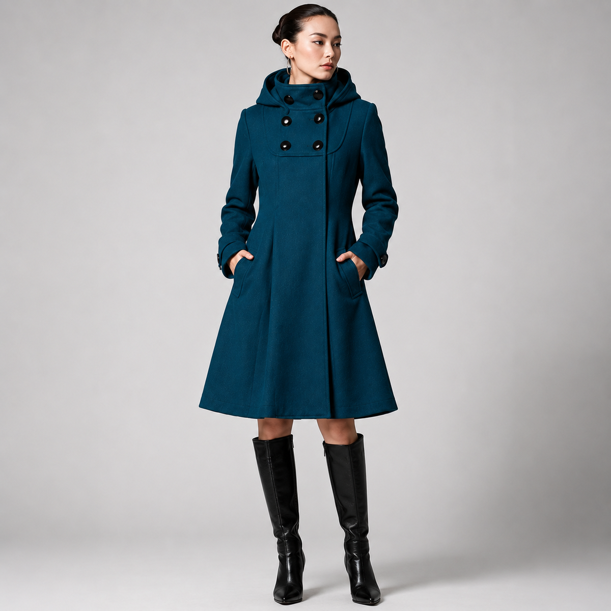 Manteau à capuche femme coupe évasée boutonné 1