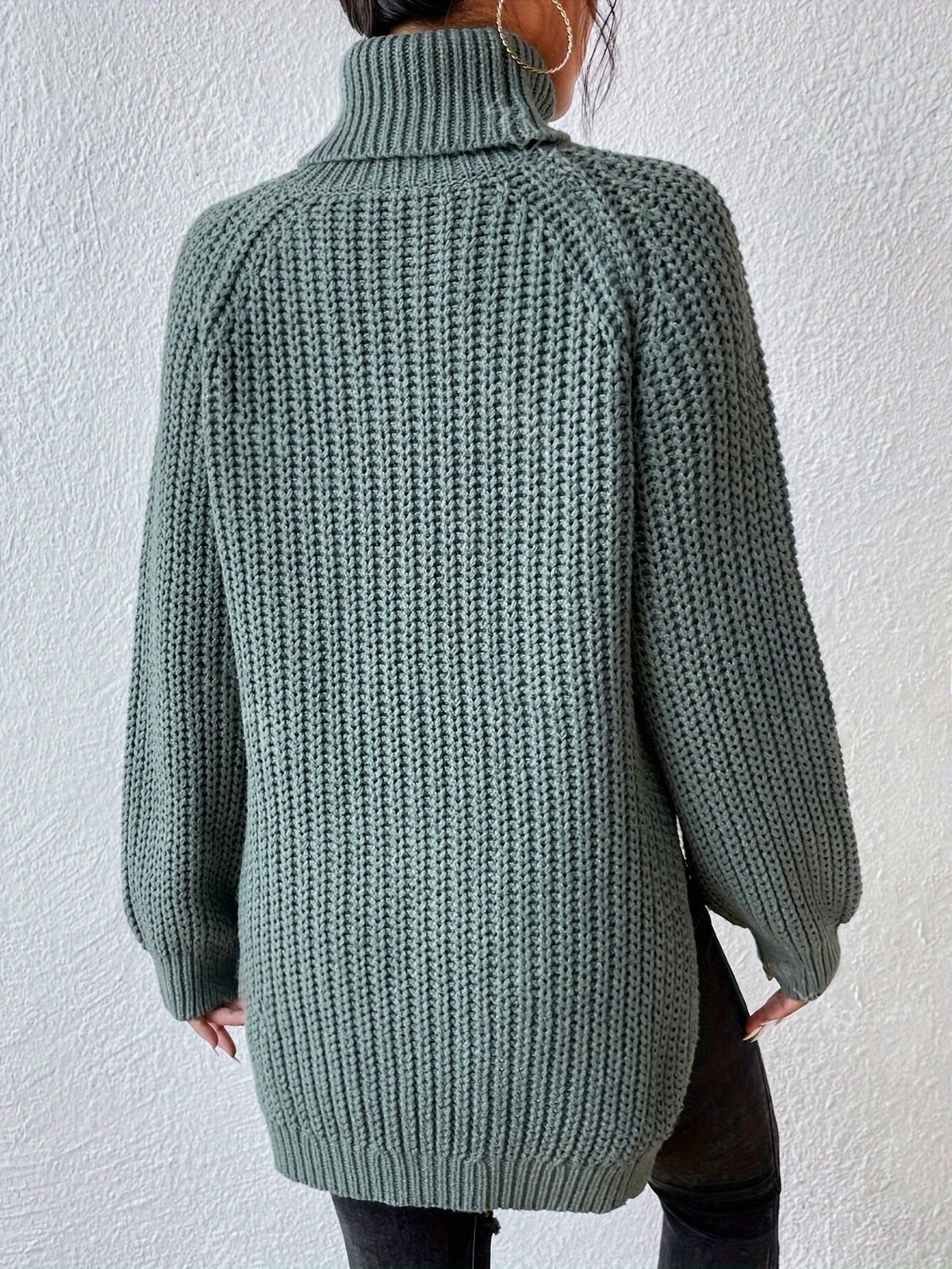 Pull col roulé femme en grosse maille à manches raglan 7
