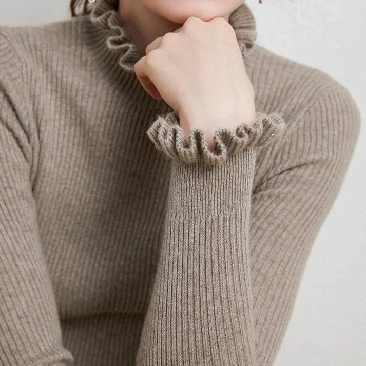 Pull col roulé femme en laine à volants cintré 4