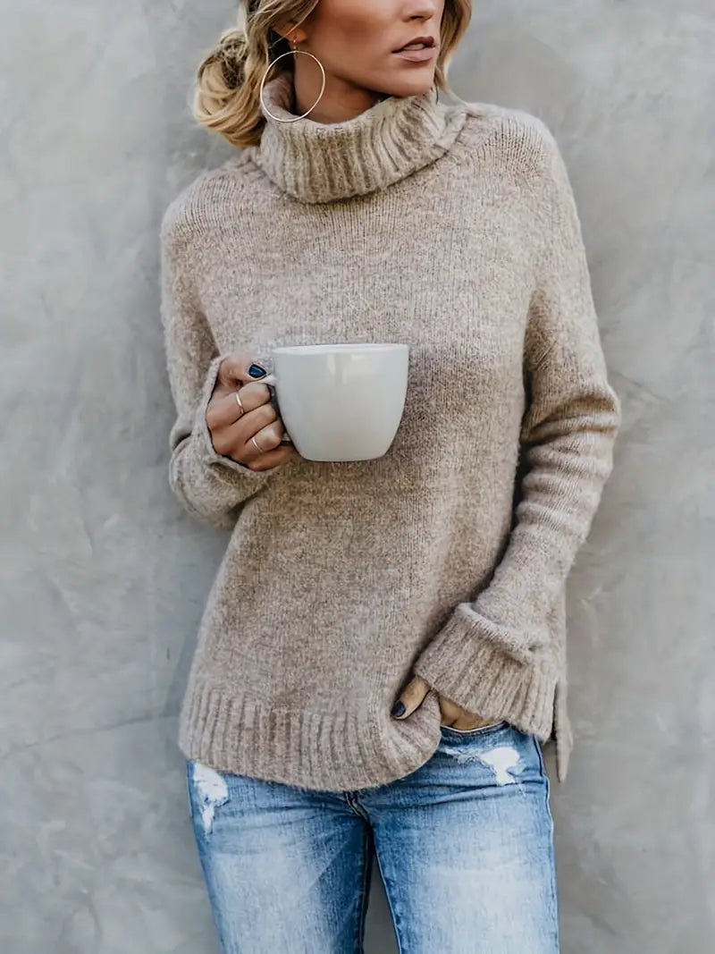 Pull col roulé femme oversize à fentes latérales 1